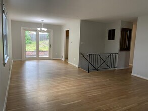 810 Loxford Terrace in Silver Spring, MD - Building Photo - Building Photo
