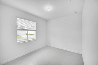 3532 Angler Dr in Fort Pierce, FL - Building Photo - Building Photo
