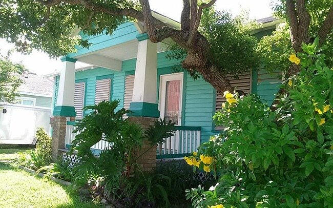 4027 Avenue R in Galveston, TX - Building Photo - Building Photo