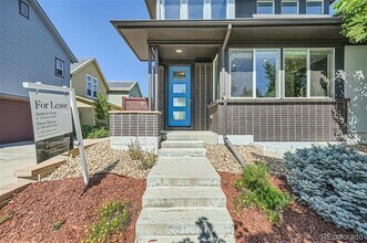 6633 Avrum Dr in Denver, CO - Building Photo - Building Photo
