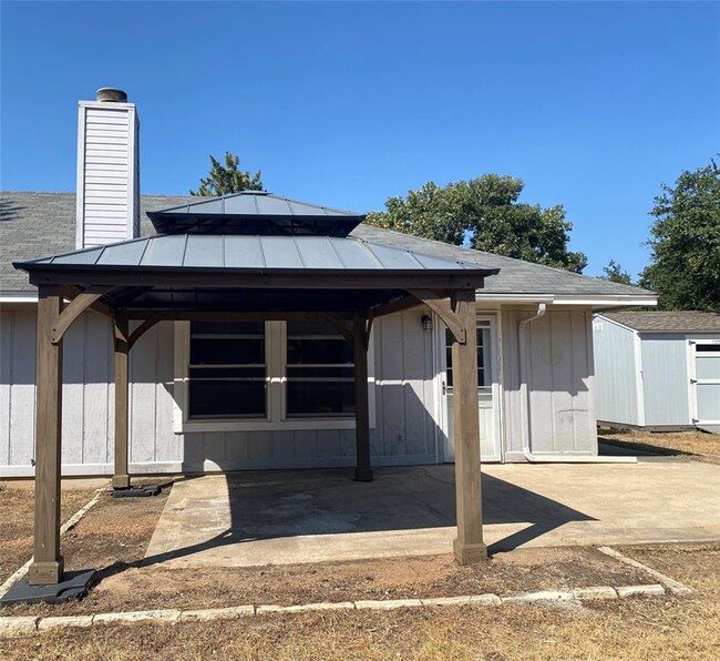 8901 Shattuck Cove in Austin, TX - Building Photo - Building Photo