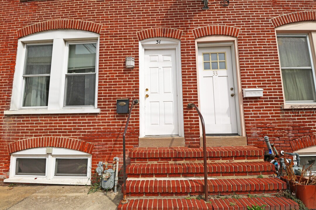 31 S Darlington St in West Chester, PA - Building Photo