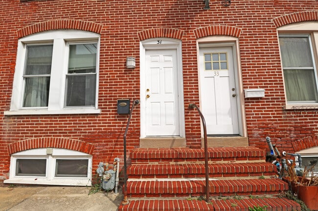 31 S Darlington St