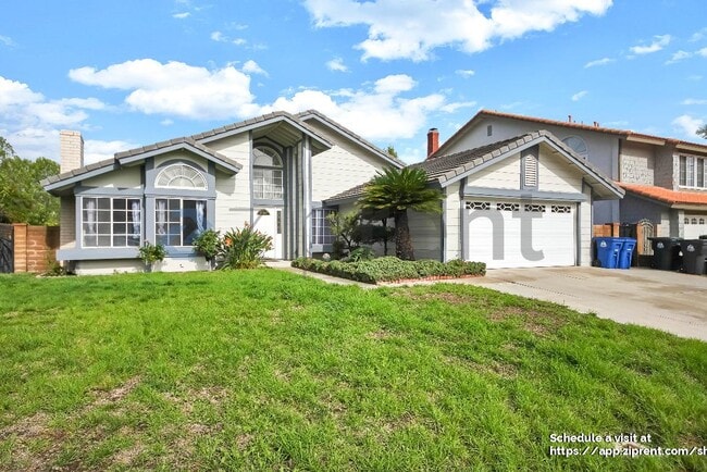 19335 E Branding Iron Rd in Walnut, CA - Foto de edificio - Building Photo