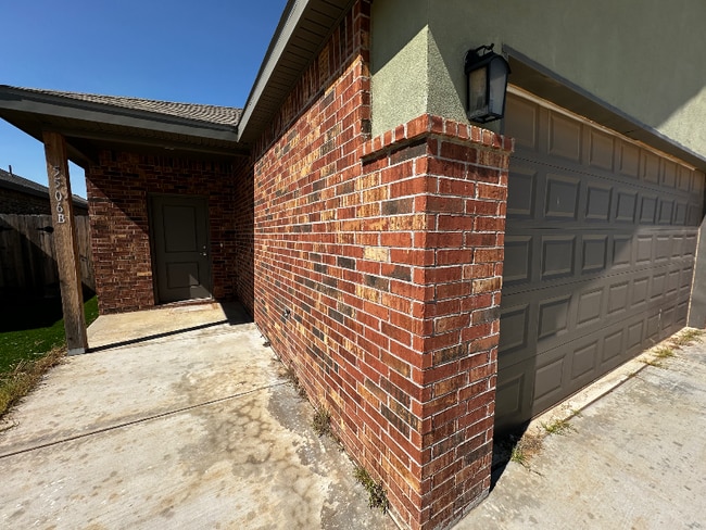 property at 5506 Itasca St