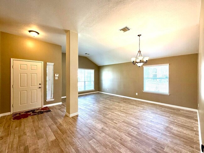 10022 Driftwood Park Dr