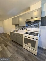 38 Broadway in Laurel Springs, NJ - Building Photo