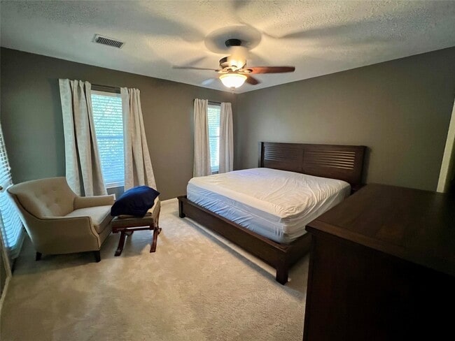 property at 2030 Lakeside Dr