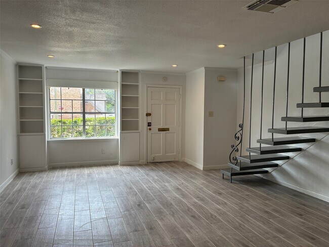 2687 Marilee Ln in Houston, TX - Building Photo - Building Photo