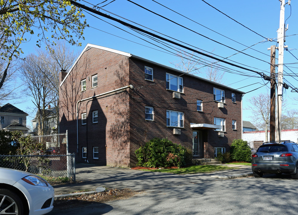 Ash Steet Apartments in Waltham, MA - Foto de edificio