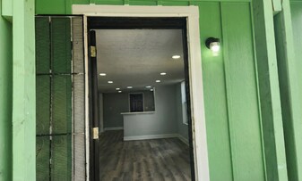 1246 Oakley St in Jacksonville, FL - Building Photo