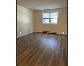 1 Old Colony Ln-Unit -# in Arlington, MA - Foto de edificio - Building Photo