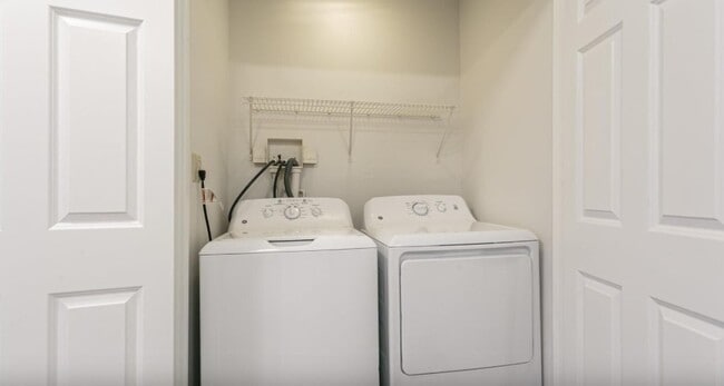 100 Graham Rd in Ithaca, NY - Building Photo - Building Photo