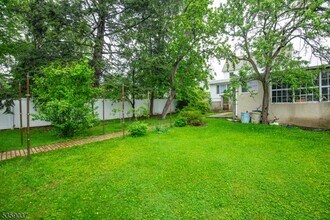 82 Bergen Ave in Ridgefield Park, NJ - Building Photo - Building Photo