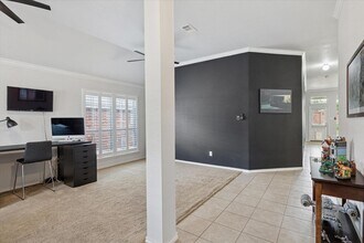 10237 Red Bluff Ln in Fort Worth, TX - Building Photo - Building Photo