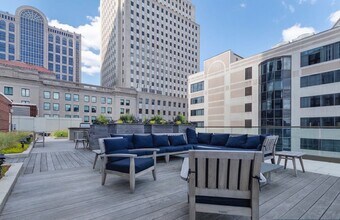 400 Stuart St, Unit 16G in Boston, MA - Building Photo - Building Photo
