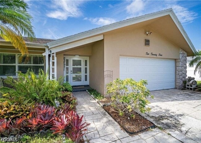1024 El Mar Ave