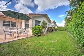 4808 NE 25th Ave-Unit -1-2 in Fort Lauderdale, FL - Foto de edificio - Building Photo