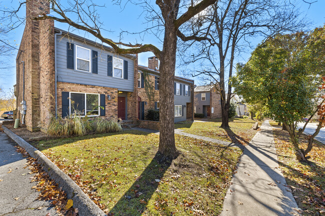 280 S Hill Ave in Fayetteville, AR - Foto de edificio - Building Photo