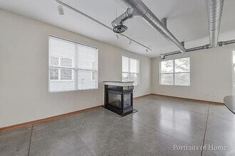 1693 Town Center St in Aurora, IL - Building Photo - Building Photo