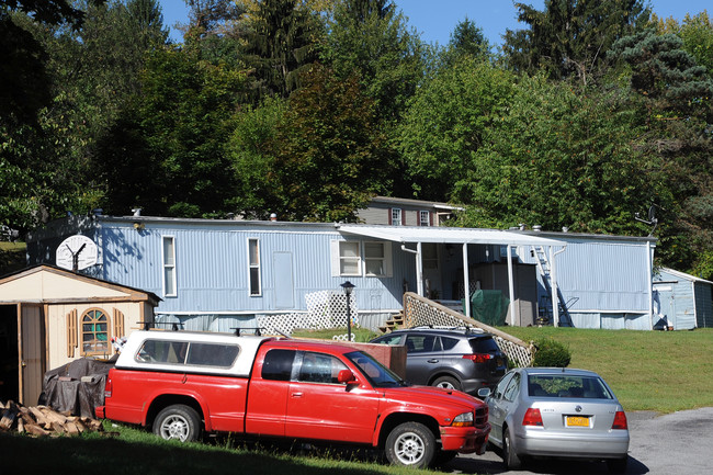 Candlestick Park MHP in Newburgh, NY - Building Photo - Building Photo