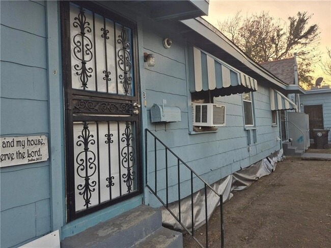 property at 1526 Spain St