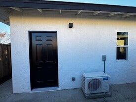 1420 Overholtzer Dr, Unit 1420 Overholtzer Dr in Modesto, CA - Building Photo