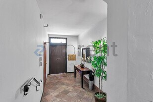 1242 Francisco St in San Francisco, CA - Building Photo