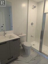 10 Lagerfeld Dr in Brampton, ON - Building Photo - Building Photo