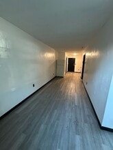 1660 E Main St, Unit 5F in Waterbury, CT - Building Photo - Building Photo