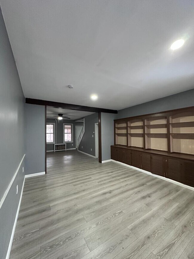 81 Ashley St in Ashley, PA - Building Photo - Building Photo