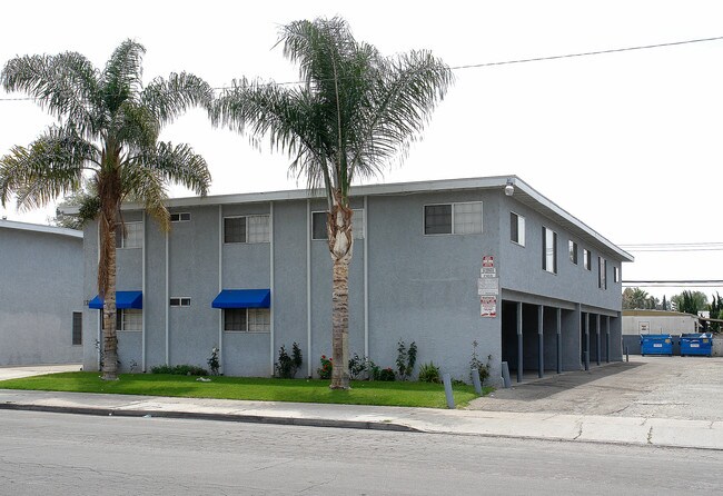 12602 Morningside Ave in Garden Grove, CA - Foto de edificio - Building Photo