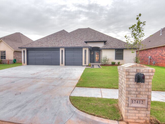 17412 Braken Dr in Edmond, OK - Building Photo - Building Photo