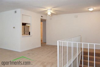 Thousand Oaks Apartments in Virginia Beach, VA - Building Photo - Building Photo