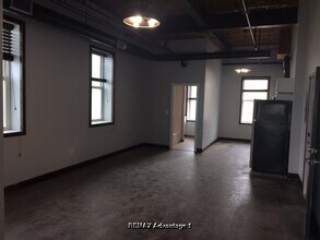 12 Nebraska St in Worcester, MA - Building Photo - Building Photo