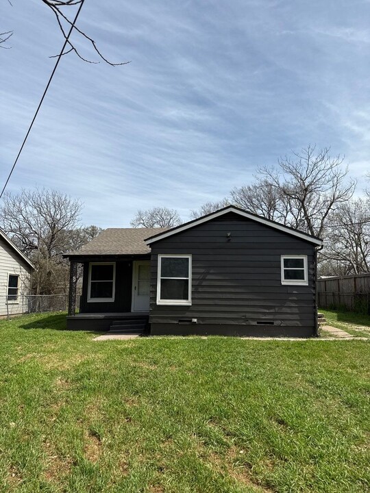 3617 N 26th St in Waco, TX - Building Photo