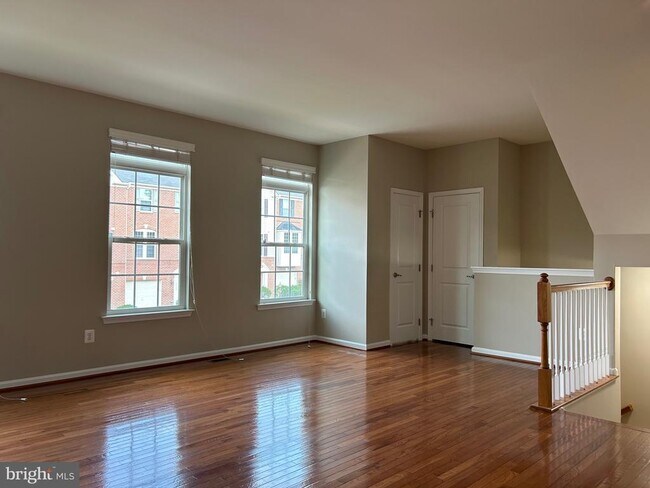 45901 Peach Oak Terrace in Sterling, VA - Building Photo - Building Photo