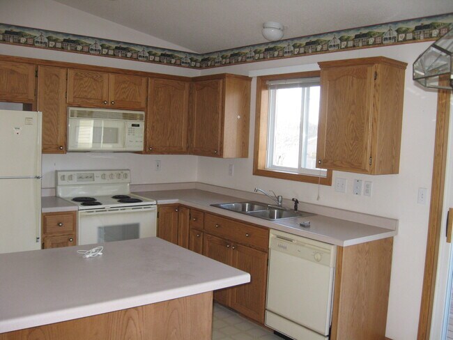 2309 Hampton Rhodes Ct NW in Rochester, MN - Foto de edificio - Building Photo