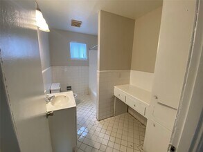 5610 Royal Palms St in Houston, TX - Building Photo - Building Photo