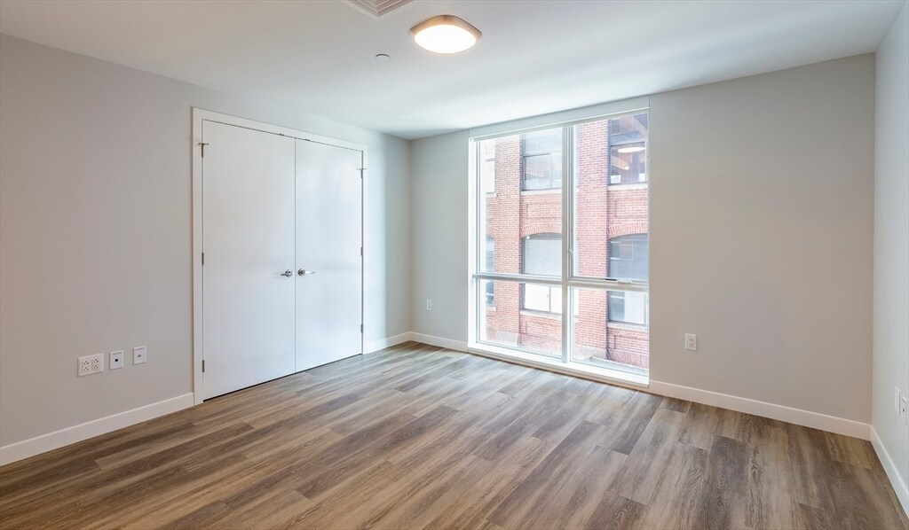 50 Rogers St in Cambridge, MA - Building Photo