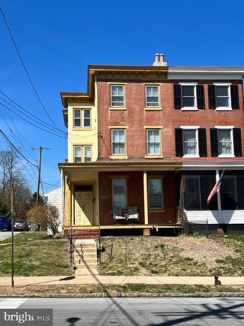 property at 453 W Gay St