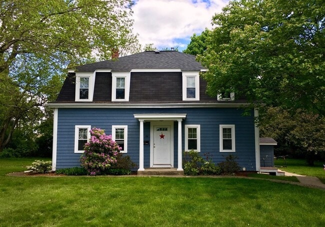 84 Lake Rd in Framingham, MA - Building Photo - Building Photo