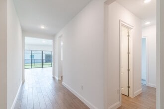 3412 Armen Dr in Merritt Island, FL - Foto de edificio - Building Photo
