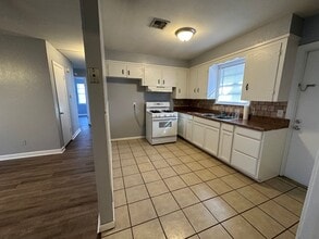 4610 Sheryl St in Bossier City, LA - Building Photo - Building Photo