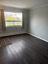 3 Olive St in Grimsby, ON - Building Photo - Building Photo