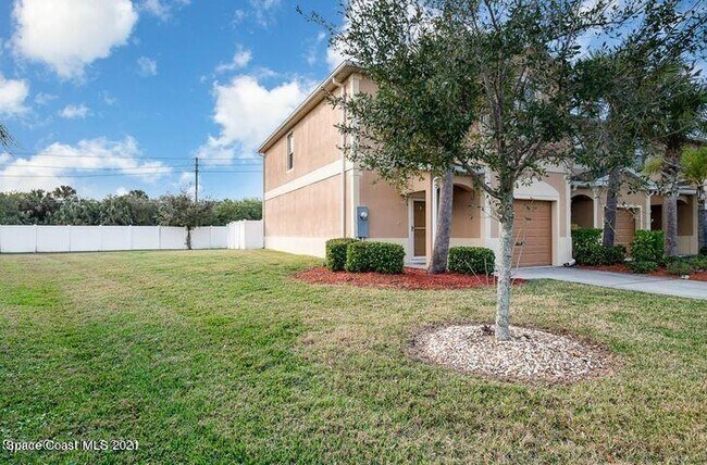 2545 Revolution St in Melbourne, FL - Building Photo - Building Photo