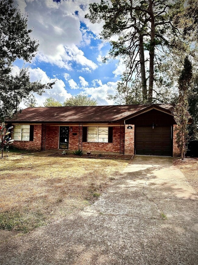 4913 Nina Lee Ln