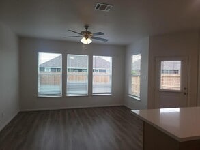 1023 Tillman Ln in East Bernard, TX - Building Photo - Building Photo