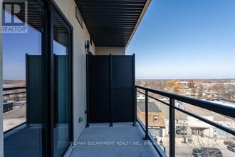 5002 King St in Lincoln, ON - Building Photo - Building Photo
