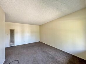 Bridgeview Apartments in Napa, CA - Foto de edificio - Interior Photo